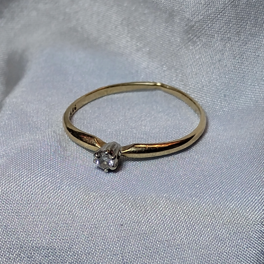 10k gold ring featuring a single diamond set in a classic, elegant design from Violet  Dreamer.